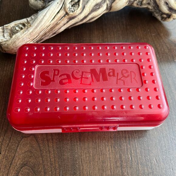 Vintage red spacemaker pencil box - Picture 1 of 10